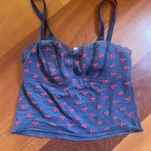 Retries Venice camisole 2.0 rare cherry print